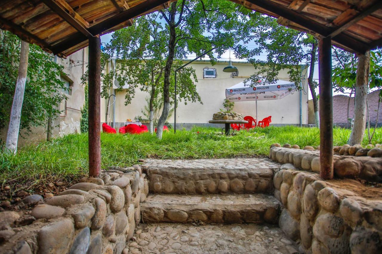 Book Hotel Kʼutʼaisi Exterior foto